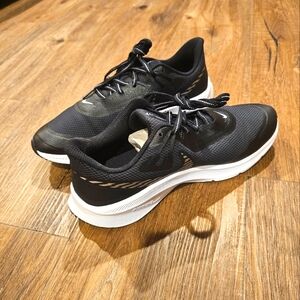 Nike Quest 3 Shield Running Shoe